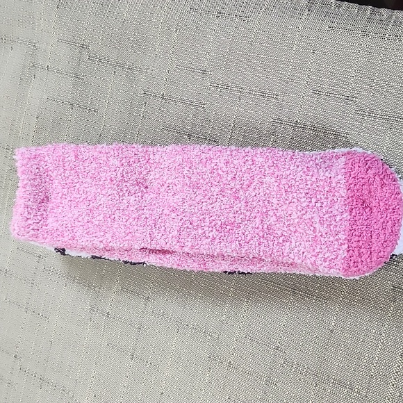 NWT 2 Pairs of Abound Butter/Fuzzy Socks, Nordstrom Rack, Pink, Cheetah Paw - Picture 3 of 11